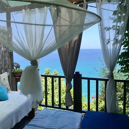 Daenerys In Agios Ioannis Papa Nero