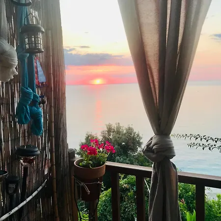 Daenerys In Agios Ioannis Papa Nero