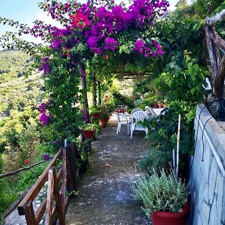 Ferienhaus Daenerys In Agios Ioannis Papa Nero