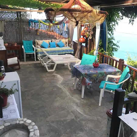 Daenerys In Agios Ioannis Papa Nero Άγιος Ιωάννης