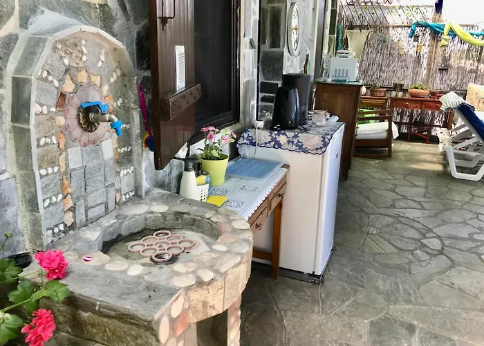 Daenerys In Agios Ioannis Papa Nero * Άγιος Ιωάννης